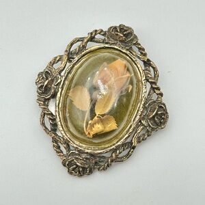 Vintage Preserved Dried Flower Brooch Glass Dome Pin Filigree Pendant